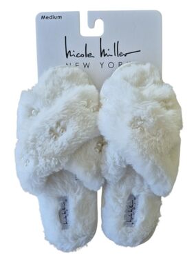 Nicole Miller White Fuzzy Pearl Embellished Faux Fur Slippers Medium NWT